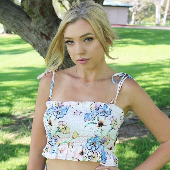 Jordynn Two Piece Set - Picture 5 of 5